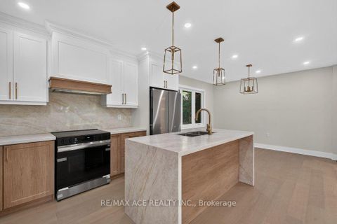 Photo 21 at 11 Faircroft Boulevard, Cliffcrest, Toronto