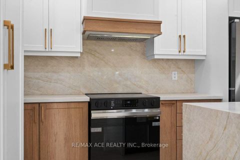 Photo 24 at 11 Faircroft Boulevard, Cliffcrest, Toronto