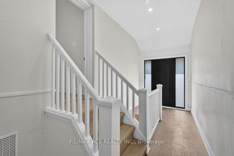 Photo 31 at 11 Faircroft Boulevard, Cliffcrest, Toronto