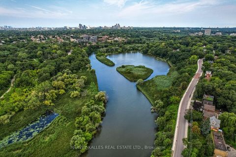 Photo 30 at 521 - 20 Southport Street, Swansea, Toronto
