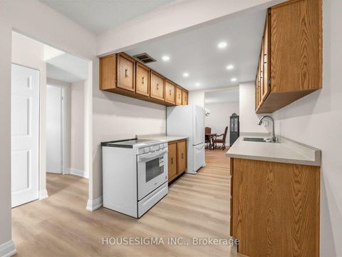 Photo 17 at 2307 - 3151 Bridletowne Circle, L'Amoreaux, Toronto