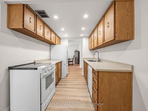Photo 18 at 2307 - 3151 Bridletowne Circle, L'Amoreaux, Toronto