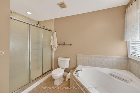 Photo 23 at 101 Lion's Gate Boulevard, Little Lake, Barrie