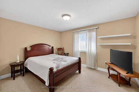 Photo 24 at 101 Lion's Gate Boulevard, Little Lake, Barrie