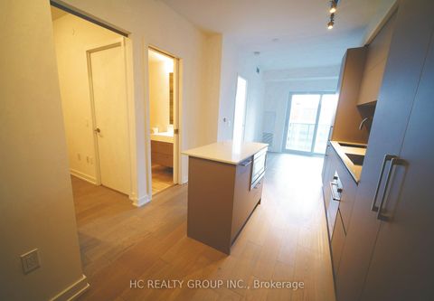 Photo 2 at 4512 - 1 Yorkville Avenue, Annex, Toronto