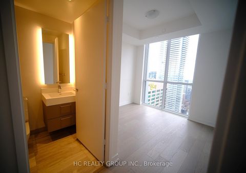Photo 5 at 4512 - 1 Yorkville Avenue, Annex, Toronto