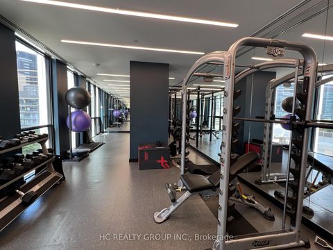 Photo 11 at 4512 - 1 Yorkville Avenue, Annex, Toronto
