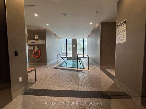 Photo 16 at 4512 - 1 Yorkville Avenue, Annex, Toronto