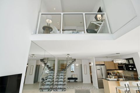 Photo 15 at 925 - 36 Blue Jays Way, Waterfront Communities C1, Toronto
