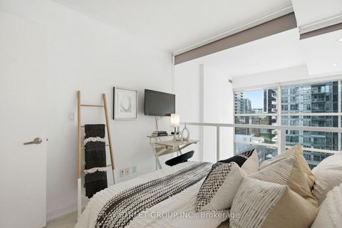 Photo 17 at 925 - 36 Blue Jays Way, Waterfront Communities C1, Toronto