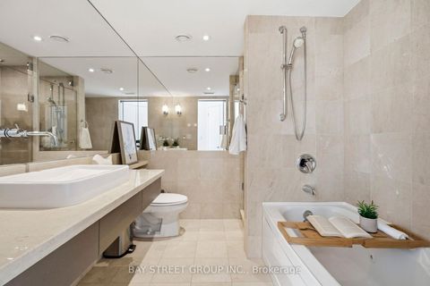 Photo 20 at 925 - 36 Blue Jays Way, Waterfront Communities C1, Toronto