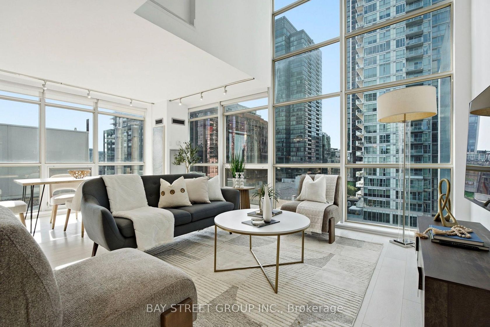 925 - 36 Blue Jays Way, Waterfront Communities C1, Toronto photo number 2