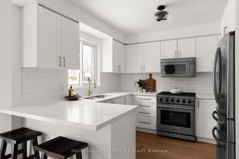 Photo 7 at 102 Country Lane, Painswick South, Barrie