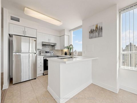 Photo 4 at 3505 - 23 Hollywood Avenue, Willowdale East, Toronto