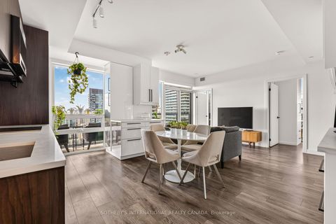 Photo 2 at 2302 - 127 BROADWAY Avenue, Mount Pleasant West, Toronto