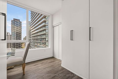 Photo 6 at 2302 - 127 BROADWAY Avenue, Mount Pleasant West, Toronto