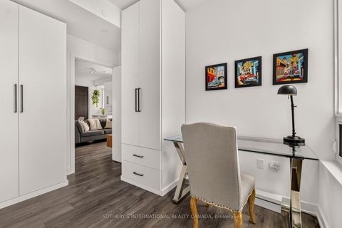Photo 8 at 2302 - 127 BROADWAY Avenue, Mount Pleasant West, Toronto