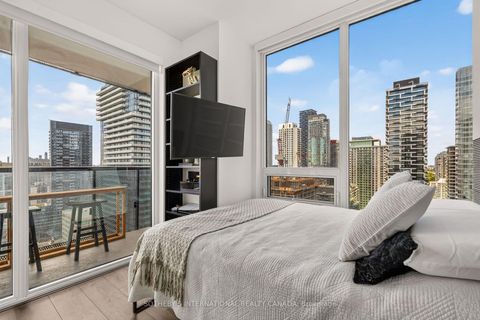 Photo 10 at 2302 - 127 BROADWAY Avenue, Mount Pleasant West, Toronto