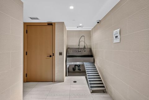 Photo 15 at 2302 - 127 BROADWAY Avenue, Mount Pleasant West, Toronto