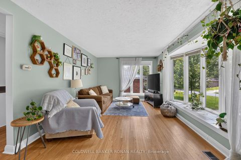 Photo 9 at 9 Vine Street, Sunnidale, Barrie