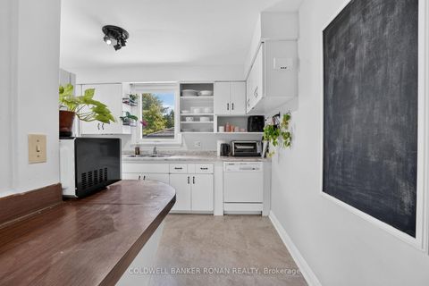 Photo 17 at 9 Vine Street, Sunnidale, Barrie