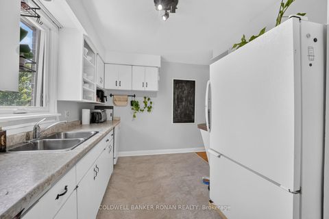 Photo 21 at 9 Vine Street, Sunnidale, Barrie