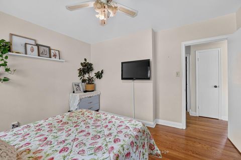 Photo 24 at 9 Vine Street, Sunnidale, Barrie