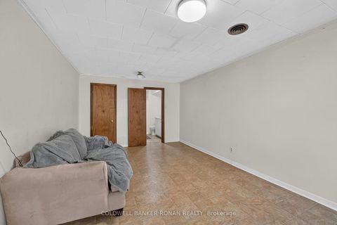 Photo 37 at 9 Vine Street, Sunnidale, Barrie