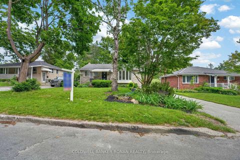 Photo 49 at 9 Vine Street, Sunnidale, Barrie
