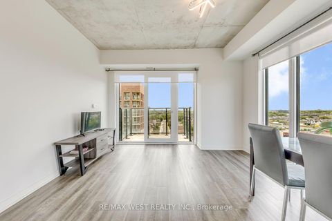 Photo 9 at 910 - 1808 St. Clair Avenue W, Pellam Park, Toronto