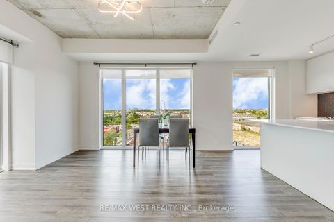 Photo 10 at 910 - 1808 St. Clair Avenue W, Pellam Park, Toronto