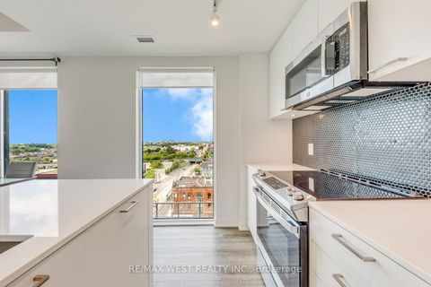 Photo 20 at 910 - 1808 St. Clair Avenue W, Pellam Park, Toronto