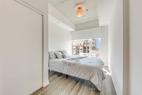 Photo 21 at 910 - 1808 St. Clair Avenue W, Pellam Park, Toronto