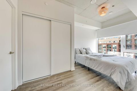Photo 24 at 910 - 1808 St. Clair Avenue W, Pellam Park, Toronto