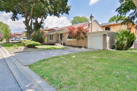 Photo 2 at 1 Penhale Drive, Humber Heights, Toronto