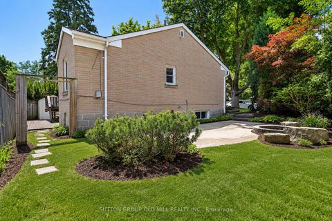 Photo 9 at 1 Penhale Drive, Humber Heights, Toronto