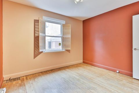 Photo 24 at 1 Penhale Drive, Humber Heights, Toronto