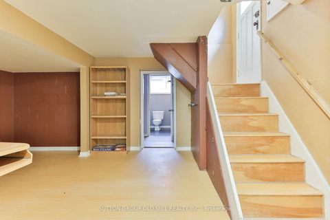 Photo 28 at 1 Penhale Drive, Humber Heights, Toronto