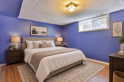 Photo 33 at 1 Penhale Drive, Humber Heights, Toronto
