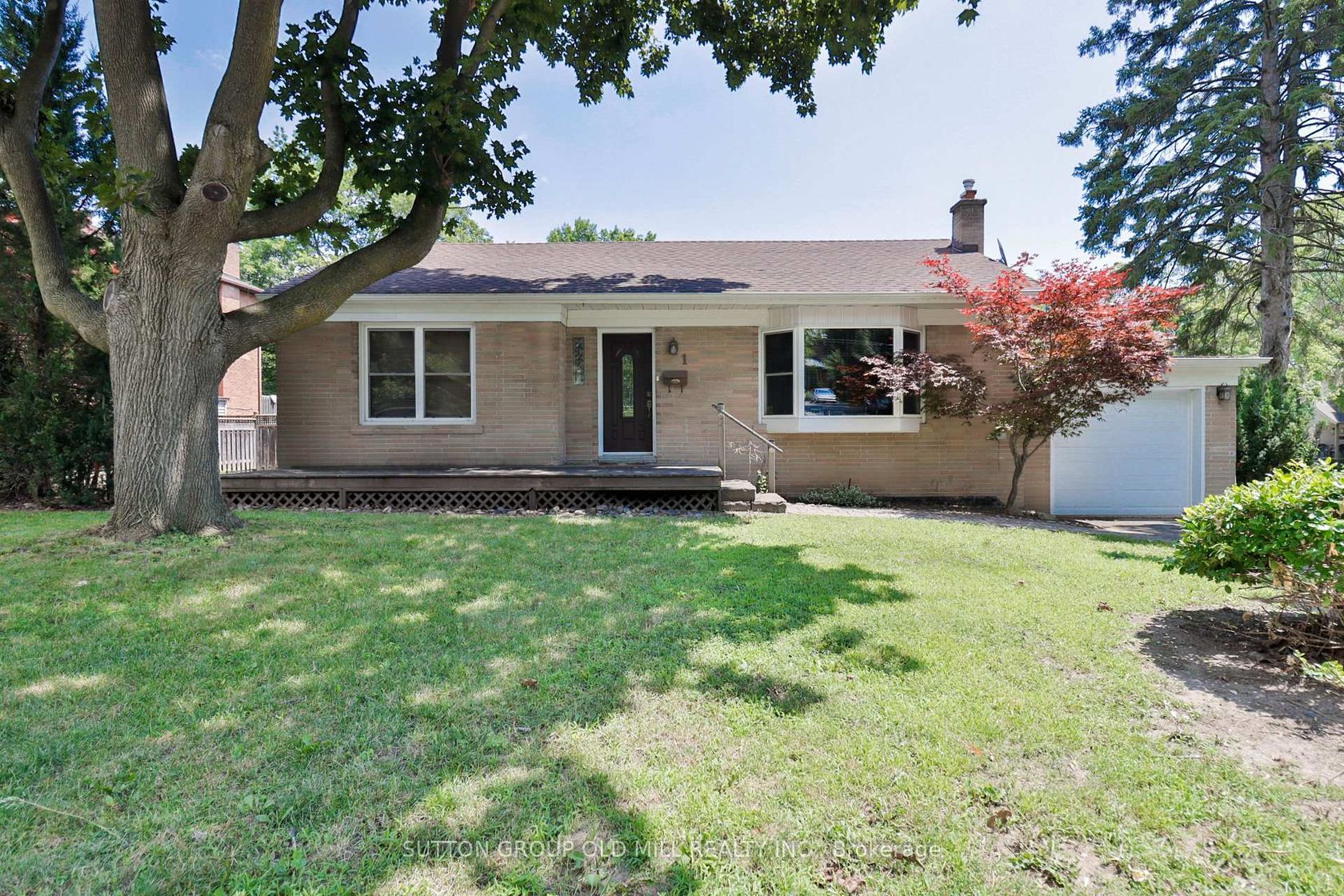 1 Penhale Drive, Humber Heights, Toronto photo number 2
