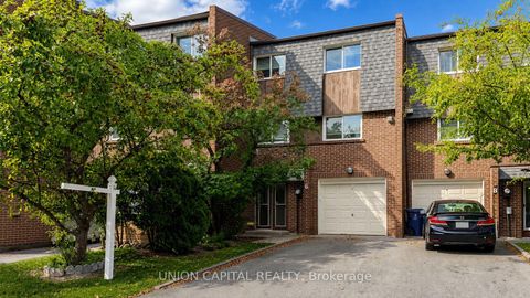Photo 1 at 6 Windy Golf Way, Flemingdon Park, Toronto