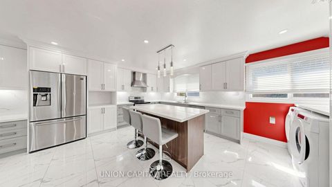Photo 6 at 6 Windy Golf Way, Flemingdon Park, Toronto