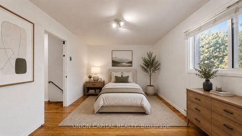 Photo 11 at 6 Windy Golf Way, Flemingdon Park, Toronto