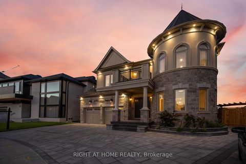 Photo 1 at 33 Keatley Drive, Patterson, Vaughan