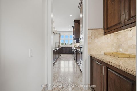 Photo 8 at 33 Keatley Drive, Patterson, Vaughan