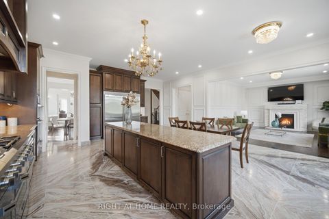 Photo 11 at 33 Keatley Drive, Patterson, Vaughan