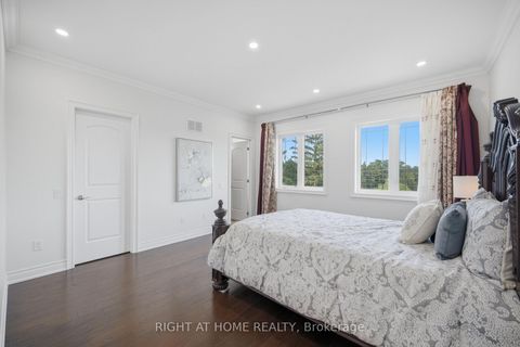 Photo 20 at 33 Keatley Drive, Patterson, Vaughan
