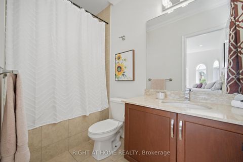 Photo 31 at 33 Keatley Drive, Patterson, Vaughan