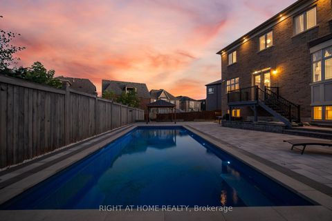 Photo 46 at 33 Keatley Drive, Patterson, Vaughan