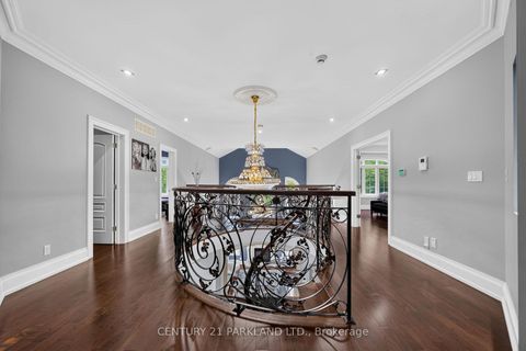 Photo 14 at 101 Elgin Mills Road W, Mill Pond, Richmond Hill